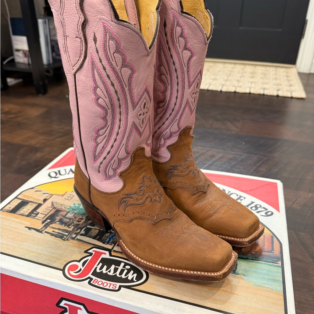 Justin Pink and Brown Western Boots